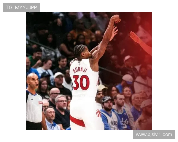 拉塞尔 29 分钟 24+6+3 断，独行侠逆转猛龙止连败